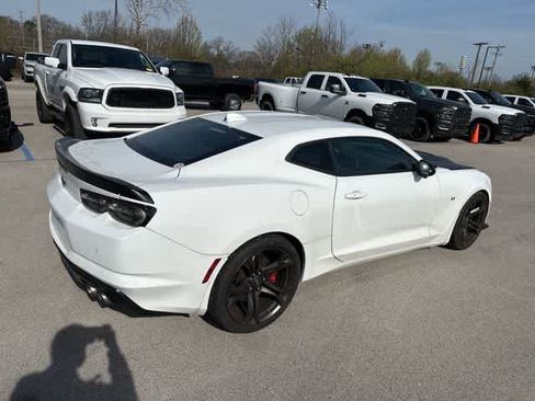 Used 2021 Chevrolet Camaro SS image 16