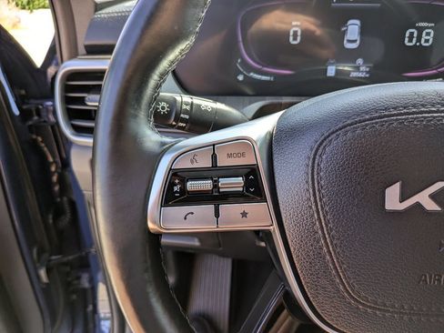 Used 2024 Kia Telluride EX w/ EX Captain's Chair Package AWD/4WD image 30