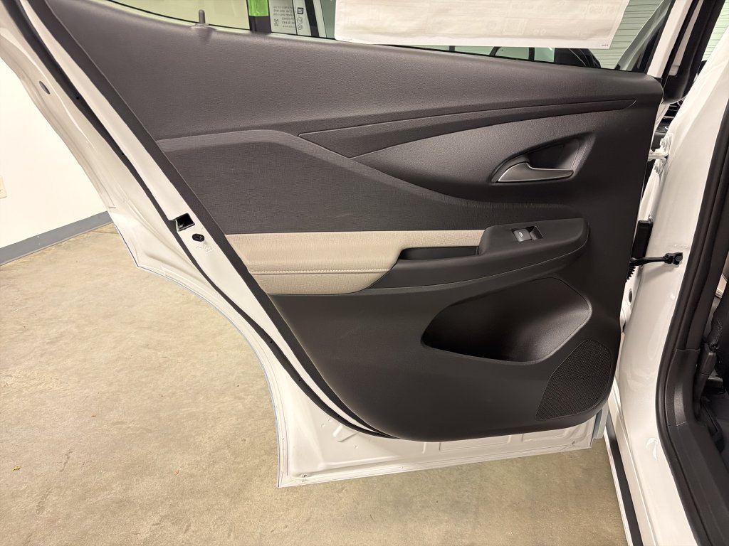 New 2026 Buick Envista Sport Touring FWD image 27