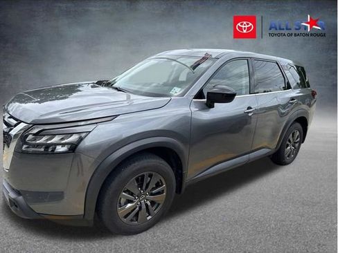 Used 2023 Nissan Pathfinder S FWD image 1