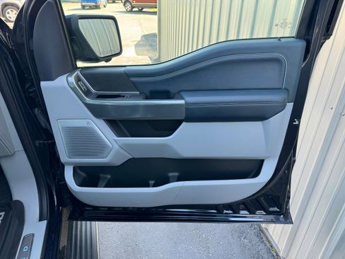 Used 2022 Ford F150 Limited image 32