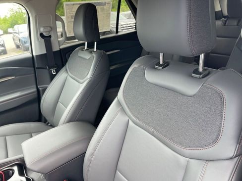 New 2026 Ford Explorer Active w/ Active Comfort Package AWD/4WD image 9