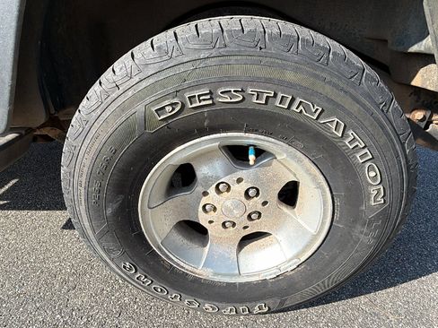 Used 2005 Jeep Wrangler Sport AWD/4WD image 12