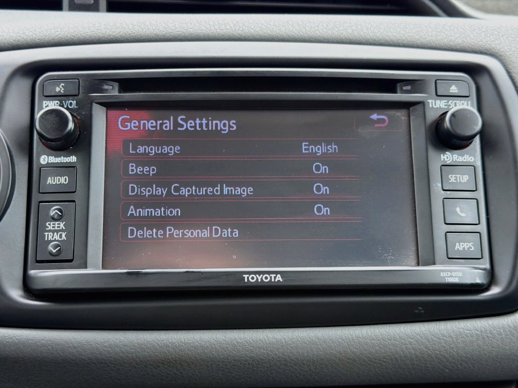 Used 2017 Toyota Yaris L FWD image 30