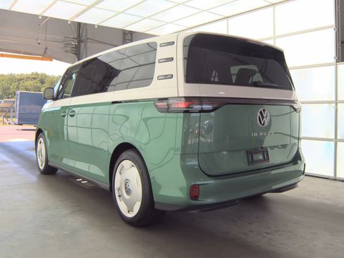 Used 2025 Volkswagen ID. Buzz 1st Edition AWD/4WD image 7