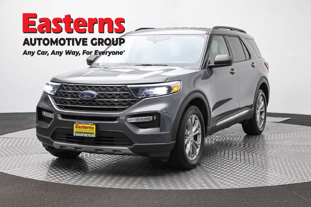 Used 2022 Ford Explorer XLT w/ Equipment Group 202A AWD/4WD image 1