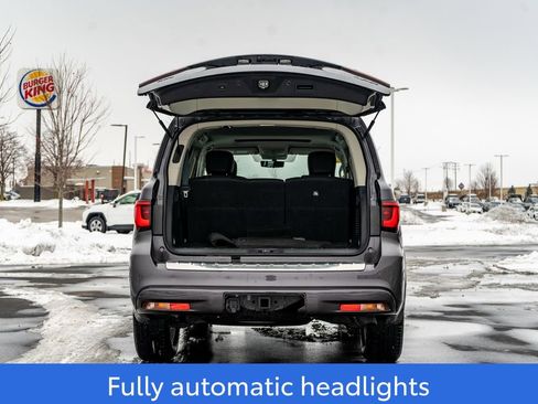 Used 2024 INFINITI QX80 Luxe image 10