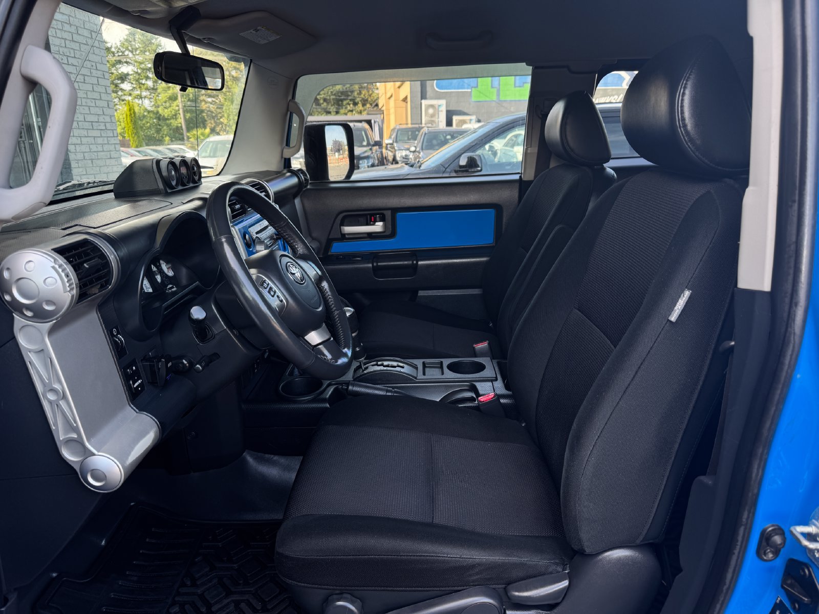 Used 2007 Toyota FJ Cruiser 4WD image 9