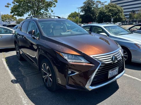 Used 2017 Lexus RX 350 AWD image 2