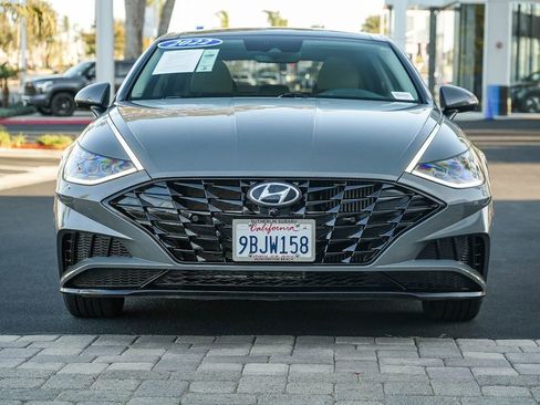 Used 2022 Hyundai Sonata Limited w/ Cargo Package FWD image 5