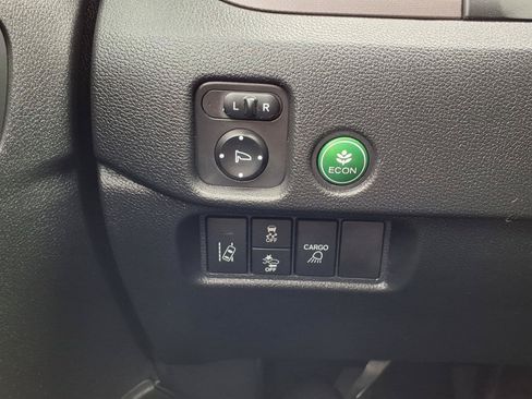 Certified 2023 Honda Ridgeline Sport image 9