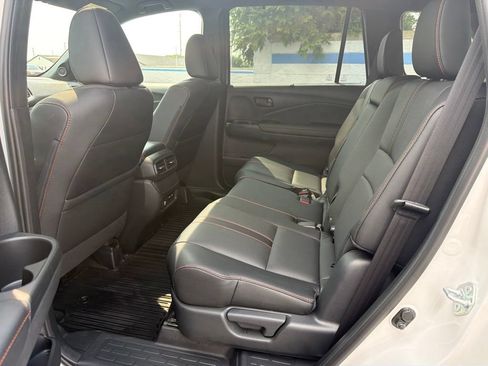 Used 2024 Honda Passport TrailSport image 19