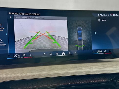 Used 2025 BMW 330i Sedan image 23