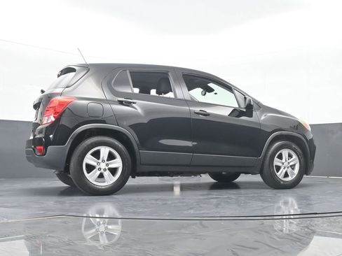 Used 2020 Chevrolet Trax LS image 45