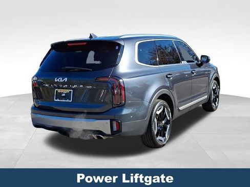 Used 2024 Kia Telluride EX w/ EX Captain's Chair Package image 7