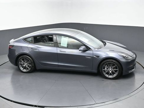 Used 2023 Tesla Model 3 Standard Range RWD image 40