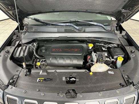 Used 2022 Jeep Compass Latitude image 31