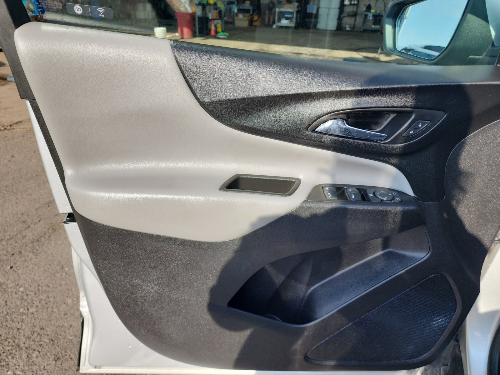 Used 2022 Chevrolet Equinox LT AWD/4WD image 15