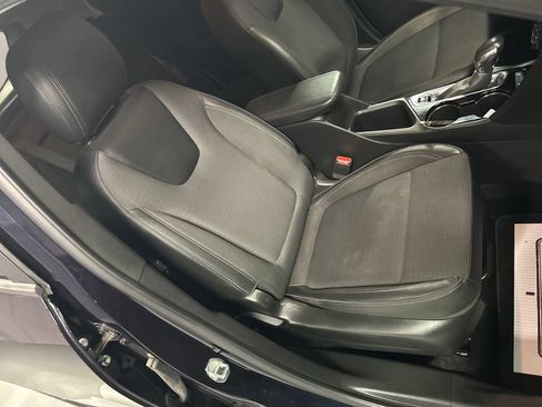 Used 2021 Buick Encore GX Select FWD image 25
