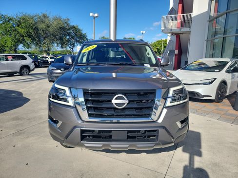 Used 2022 Nissan Armada SV w/ SV Appearance Package AWD/4WD image 2