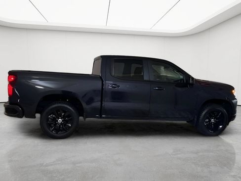 Used 2023 Chevrolet Silverado 1500 RST w/ Z71 Off-Road Package AWD/4WD image 4