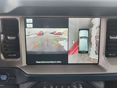 Used 2024 Ford Bronco Outer Banks image 21