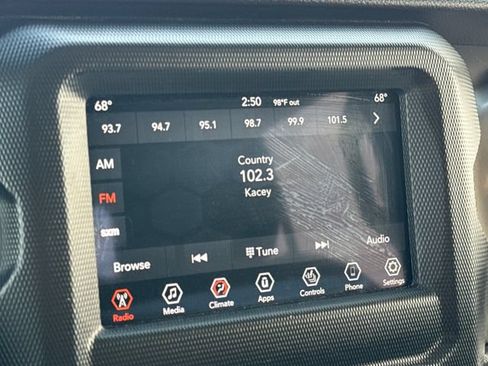 Used 2021 Jeep Gladiator Sport AWD/4WD image 19