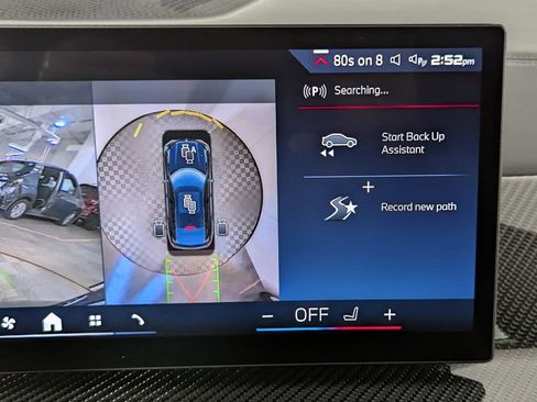 Used 2024 BMW X6 M60i w/ Dynamic Handling Package image 26