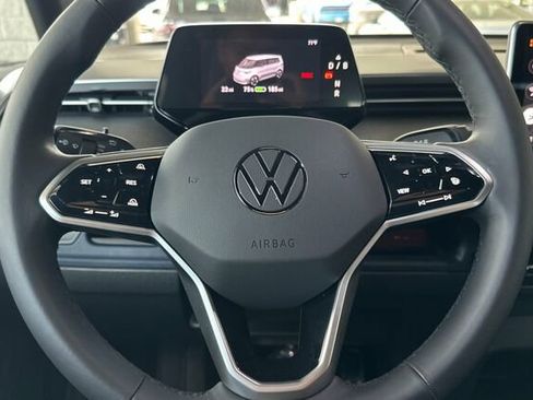New 2025 Volkswagen ID. Buzz Pro S image 22