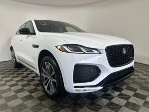 New 2026 Jaguar F-PACE R-Dynamic S image 3