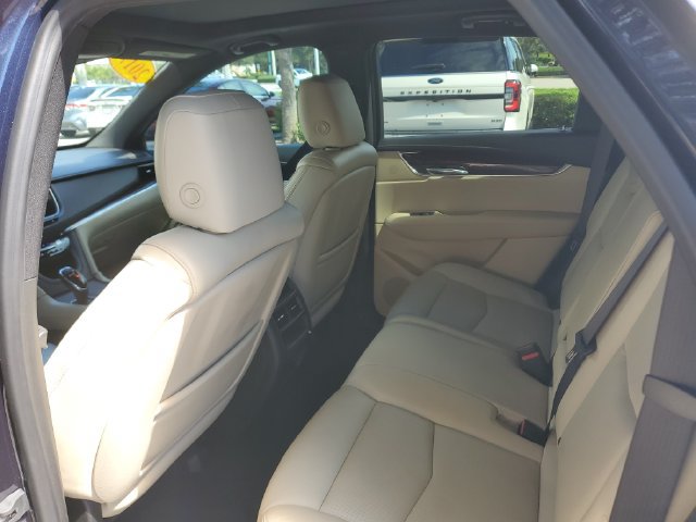 Certified 2017 Cadillac XT5 Luxury w/ Driver Awareness Package AWD/4WD image 14