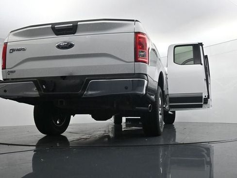 Used 2016 Ford F150 XLT w/ Equipment Group 302A Luxury AWD/4WD image 40