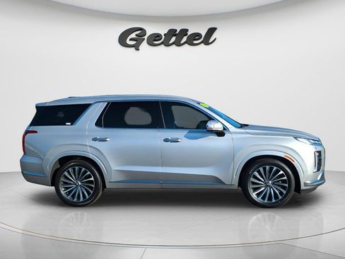 Used 2025 Hyundai Palisade Calligraphy FWD image 4