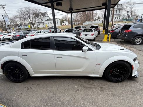 Used 2019 Dodge Charger Scat Pack image 6