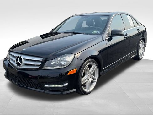 Used 2013 Mercedes-Benz C 300 4MATIC Sedan image 4