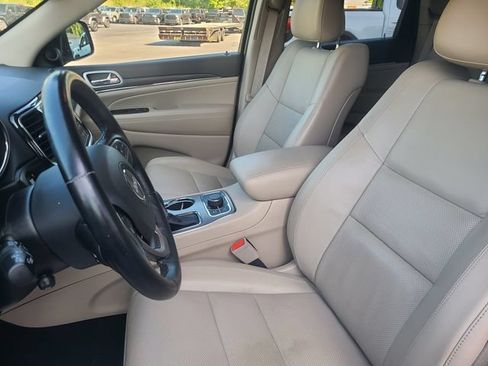 Used 2021 Jeep Grand Cherokee Limited w/ Luxury Group II AWD/4WD image 11