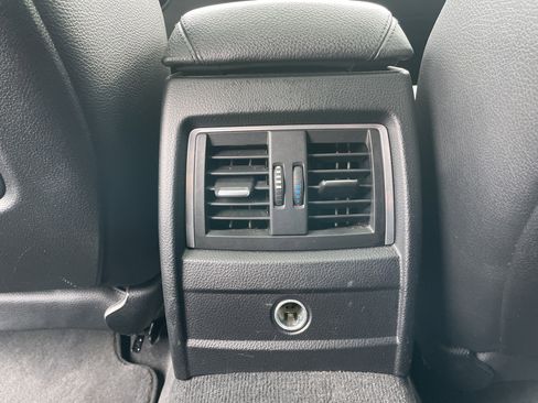 Used 2018 BMW 340i xDrive image 30