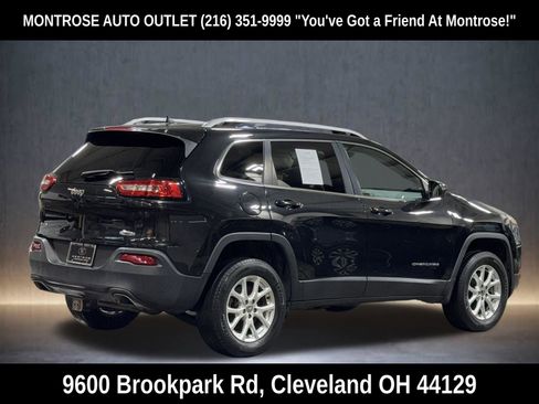 Used 2016 Jeep Cherokee Latitude image 4