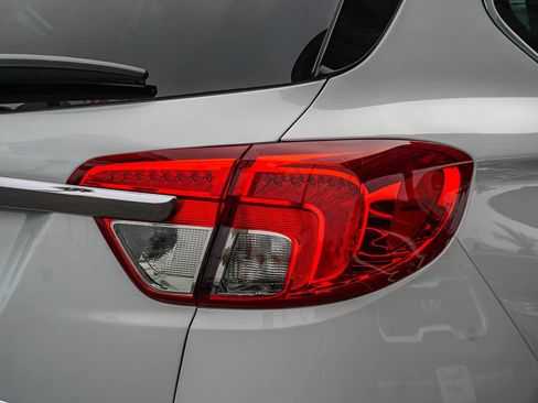 Used 2017 Buick Envision Essence FWD image 8