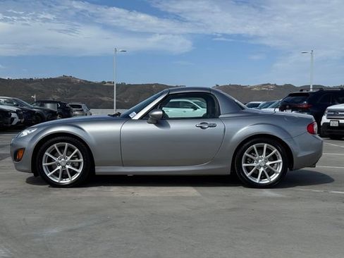Used 2011 MAZDA MX-5 Miata Grand Touring w/ Premium Pkg RWD image 7