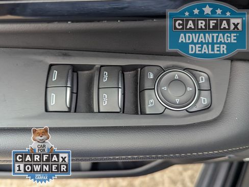 Used 2025 Chevrolet Tahoe Premier AWD/4WD image 16