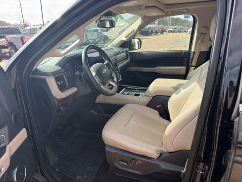 Used 2024 Ford Expedition Max Limited image 20