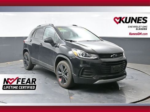 Used 2022 Chevrolet Trax LT w/ Redline Edition AWD/4WD image 1