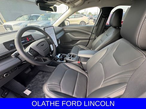 New 2025 Ford Mustang Mach-E Premium image 9