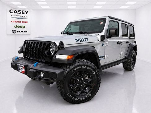 Used 2023 Jeep Wrangler Unlimited w/ Cold Weather Group AWD/4WD image 1