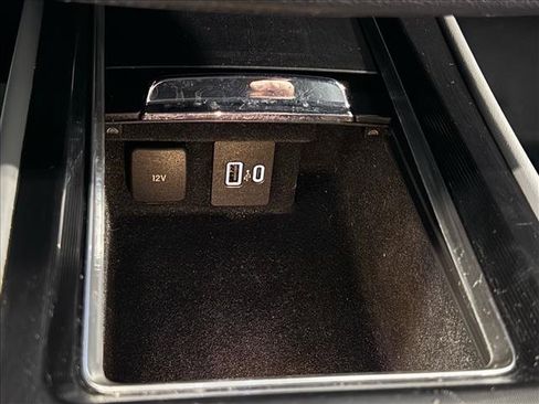 Used 2021 Lincoln Corsair Standard w/ Equipment Group 101A image 17