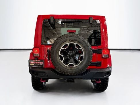Used 2015 Jeep Wrangler Unlimited Rubicon AWD/4WD image 7