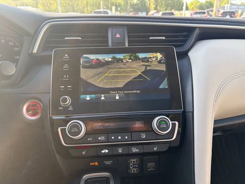 Used 2019 Honda Insight Touring image 9