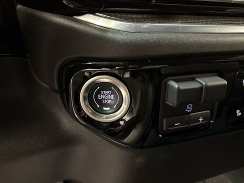 Certified 2025 Chevrolet Silverado 2500 LT w/ Convenience Package image 22