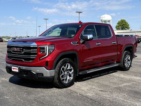 Used 2023 GMC Sierra 1500 SLT w/ SLT Premium Package AWD/4WD image 10